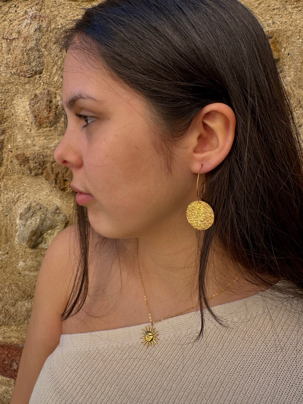 Isabella Hoops